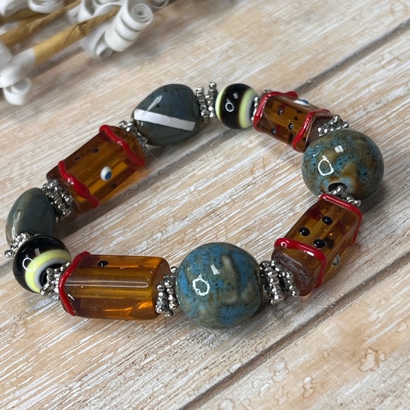 Unique ceramic painted glass beaded stretch bracelet - Picture 1 of 3